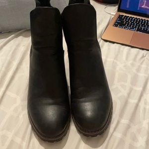 Women's size 9 heeled boots
